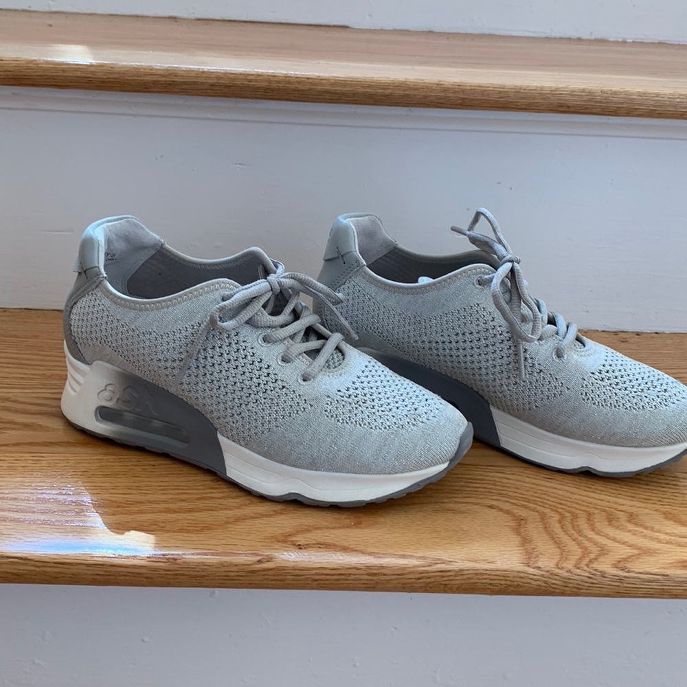 Ash sneaker